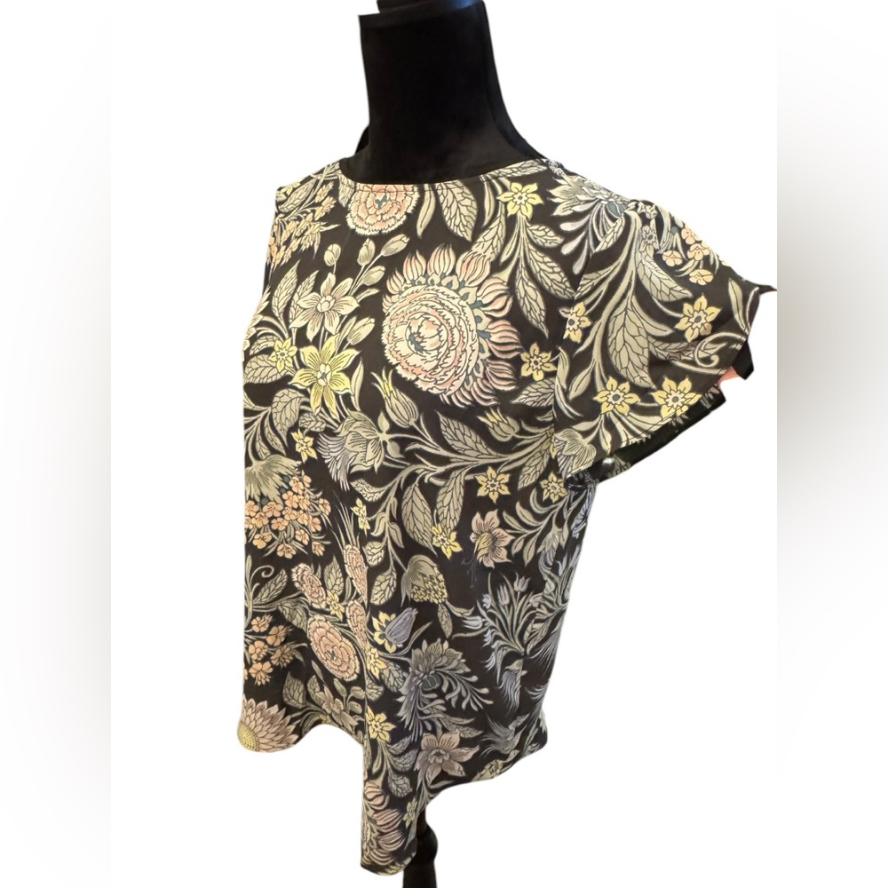 Loft Neutral Floral Blouse Ruffle Sleeves size Medium - Picture 4 of 9